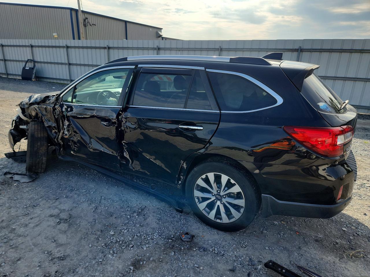 2017 SUBARU OUTBACK TOURING — снимка 2