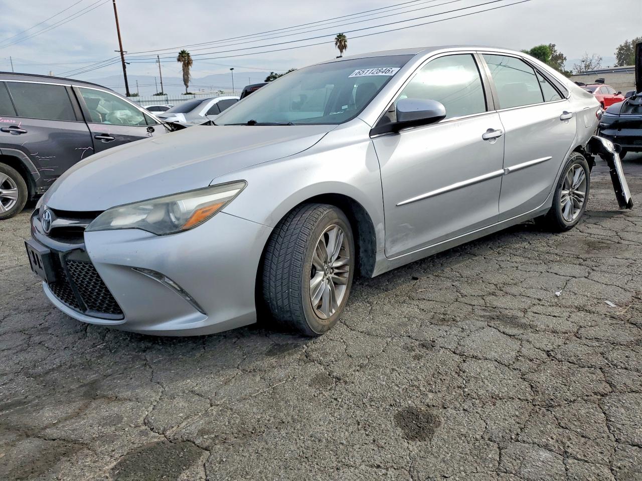 2015 TOYOTA CAMRY SE