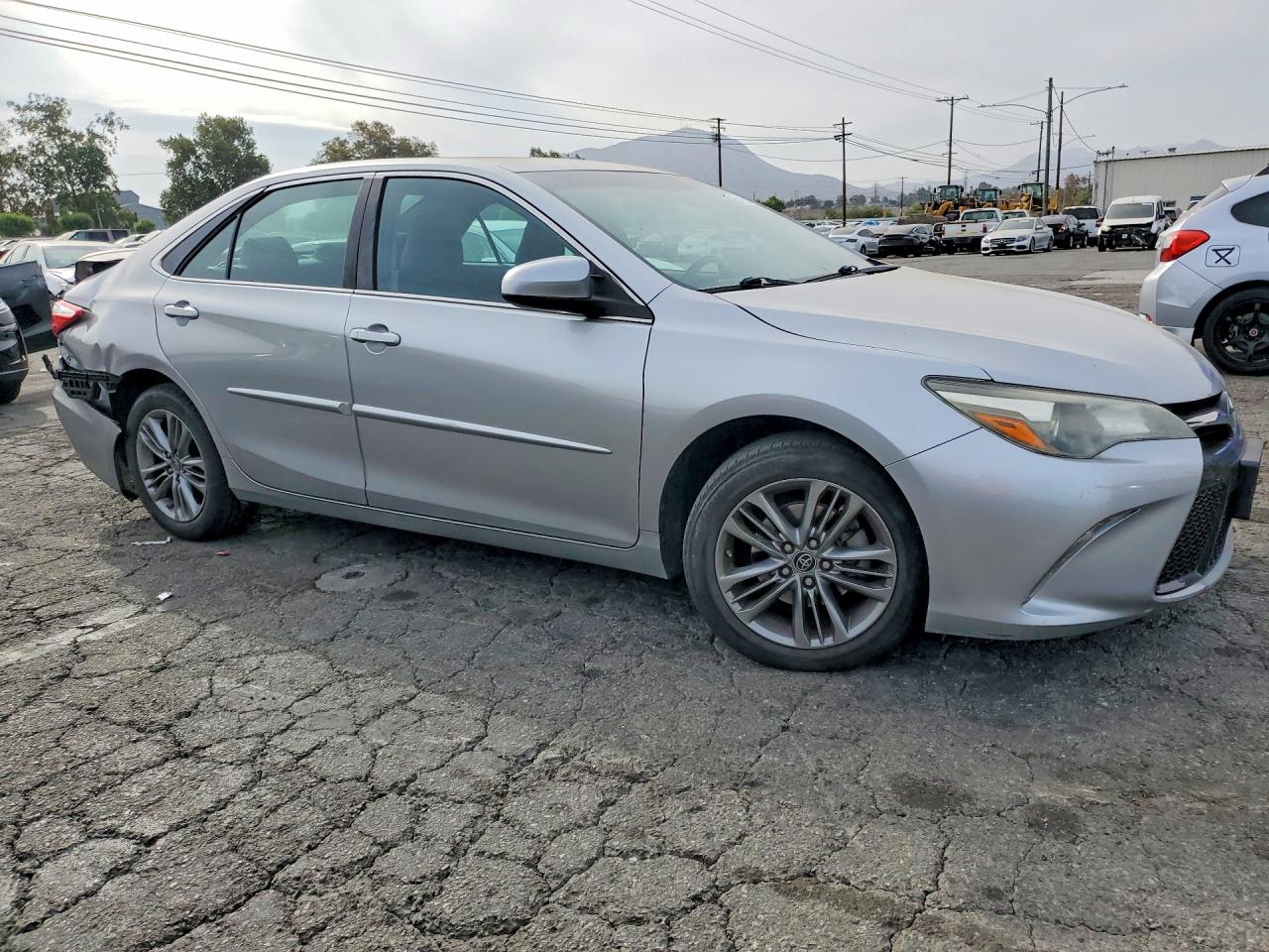 2015 TOYOTA CAMRY SE — снимка 4