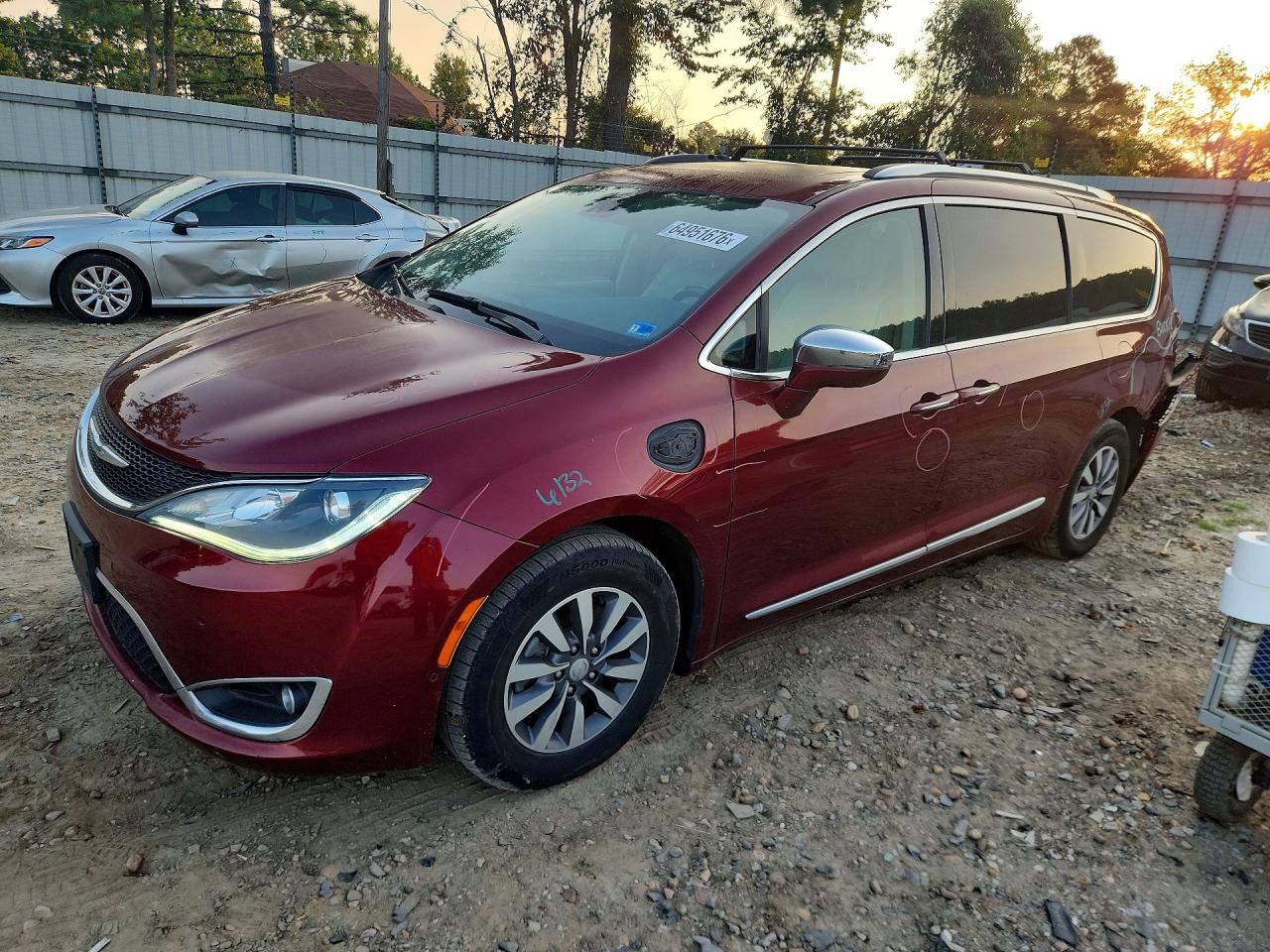 2020 CHRYSLER PACIFICA HYBRID LIMITED