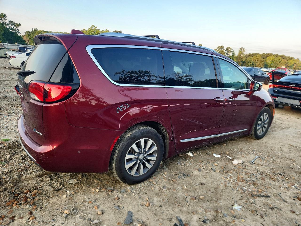 2020 CHRYSLER PACIFICA HYBRID LIMITED — снимка 3