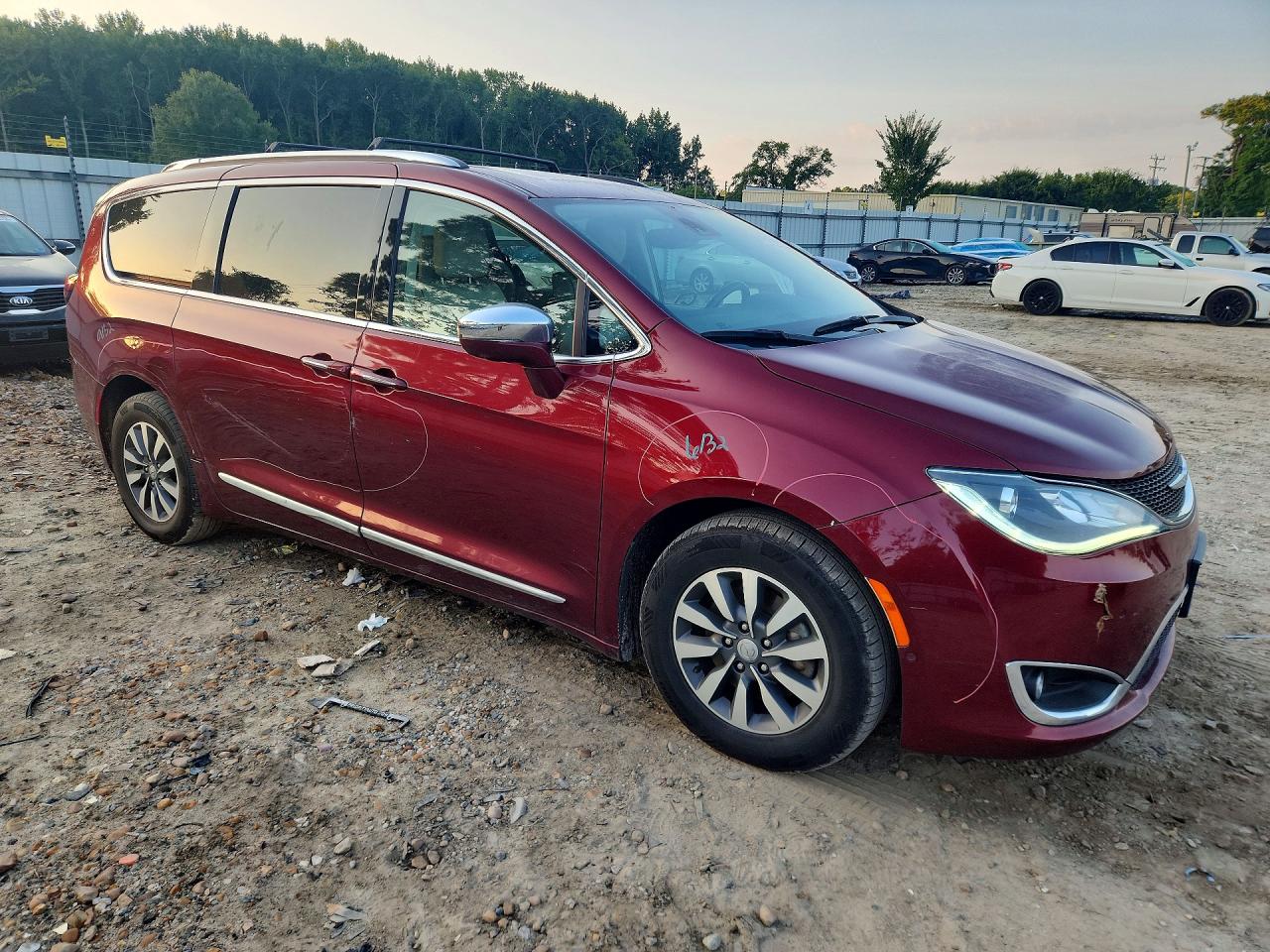 2020 CHRYSLER PACIFICA HYBRID LIMITED — снимка 4