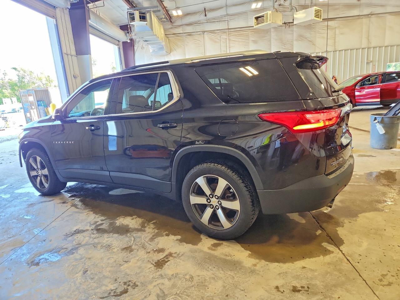 2018 CHEVROLET TRAVERSE LT — снимка 2