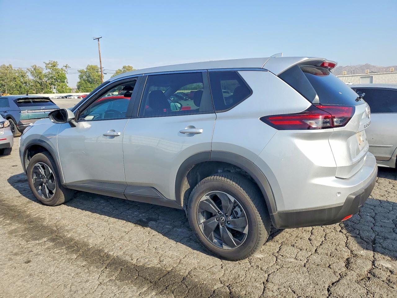2024 NISSAN ROGUE SV — снимка 2