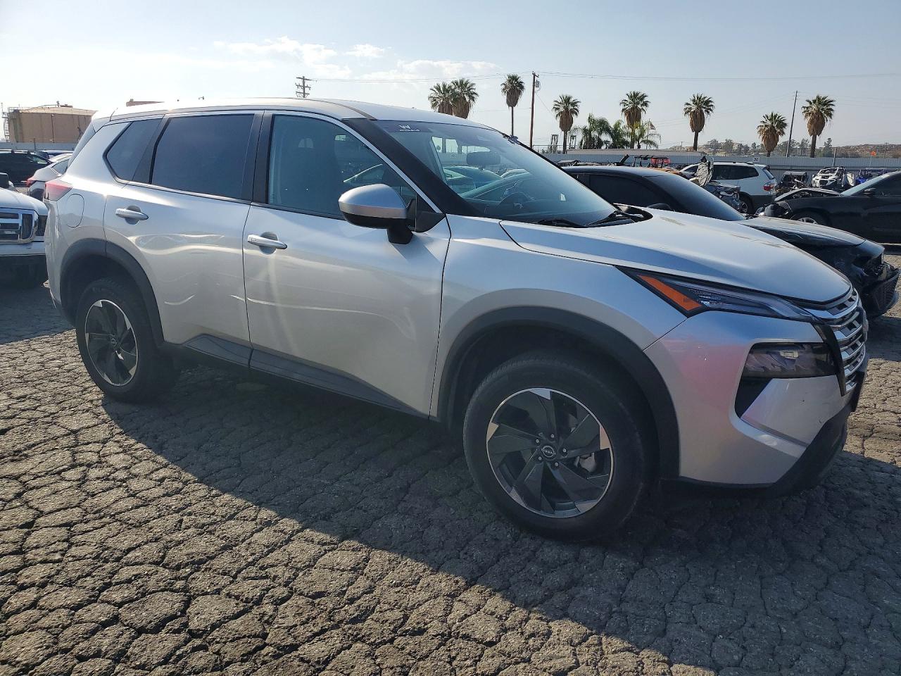 2024 NISSAN ROGUE SV — снимка 4