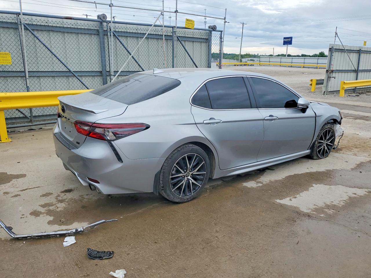2024 TOYOTA CAMRY SE — снимка 3