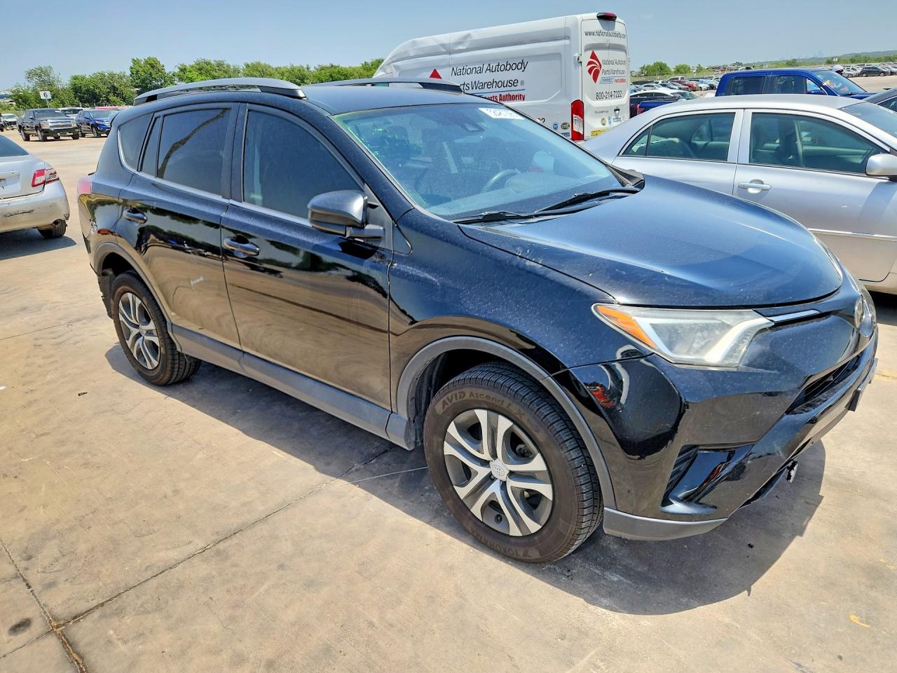 2018 TOYOTA RAV4 LE — снимка 4