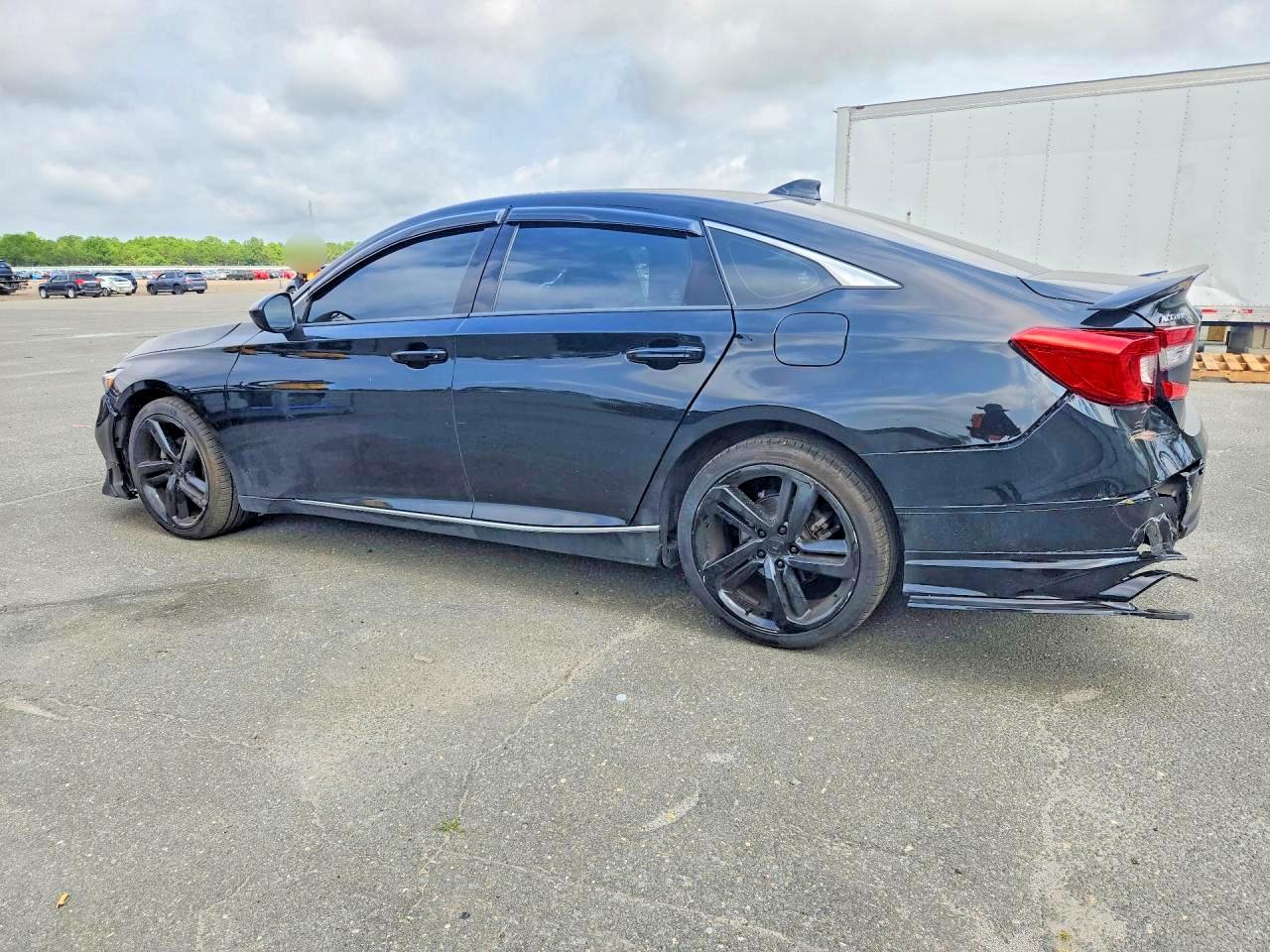 2019 HONDA ACCORD EX — снимка 2