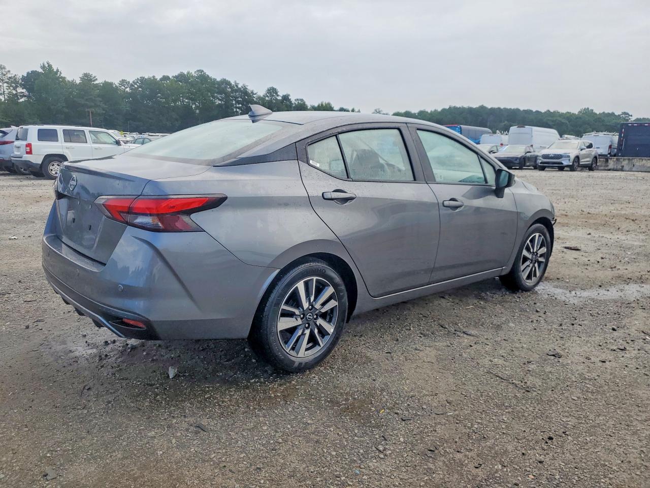 2025 NISSAN VERSA SV — снимка 3