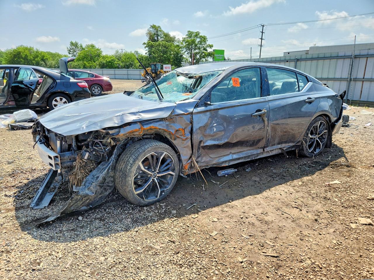 2025 NISSAN ALTIMA SR