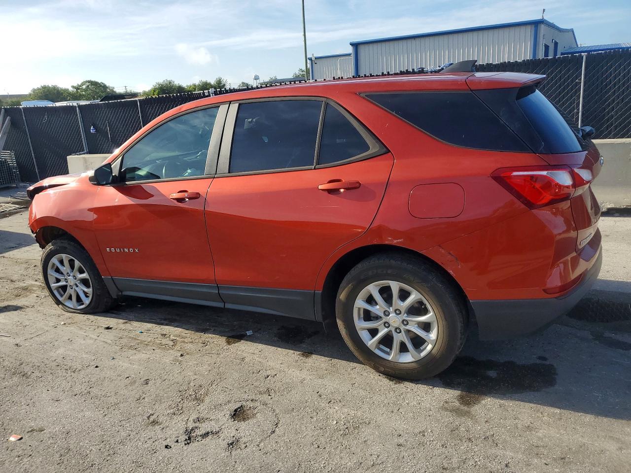 2020 CHEVROLET EQUINOX LS — снимка 2