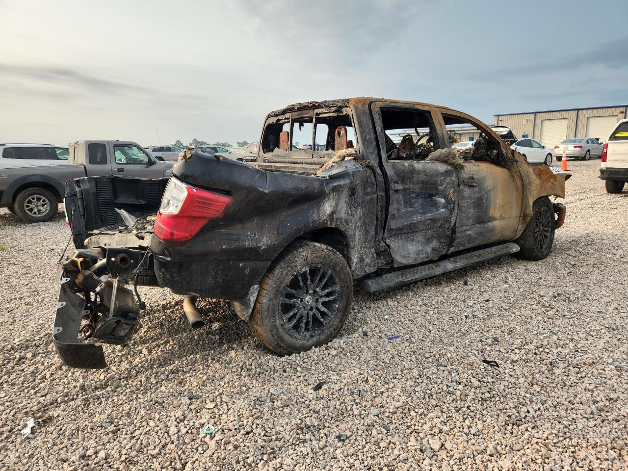 2018 NISSAN TITAN SV — снимка 3