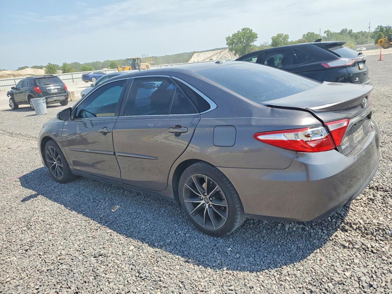 2015 TOYOTA CAMRY XSE — снимка 2