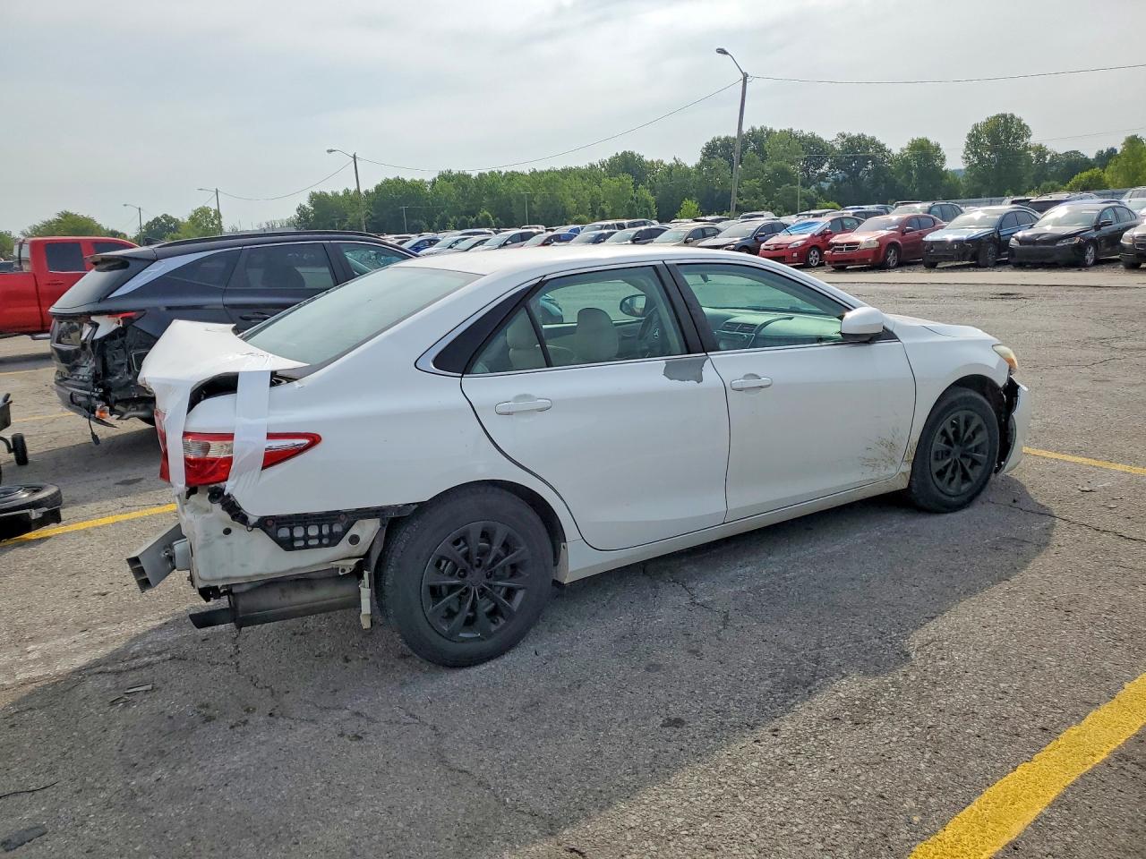 2015 TOYOTA CAMRY LE — снимка 3