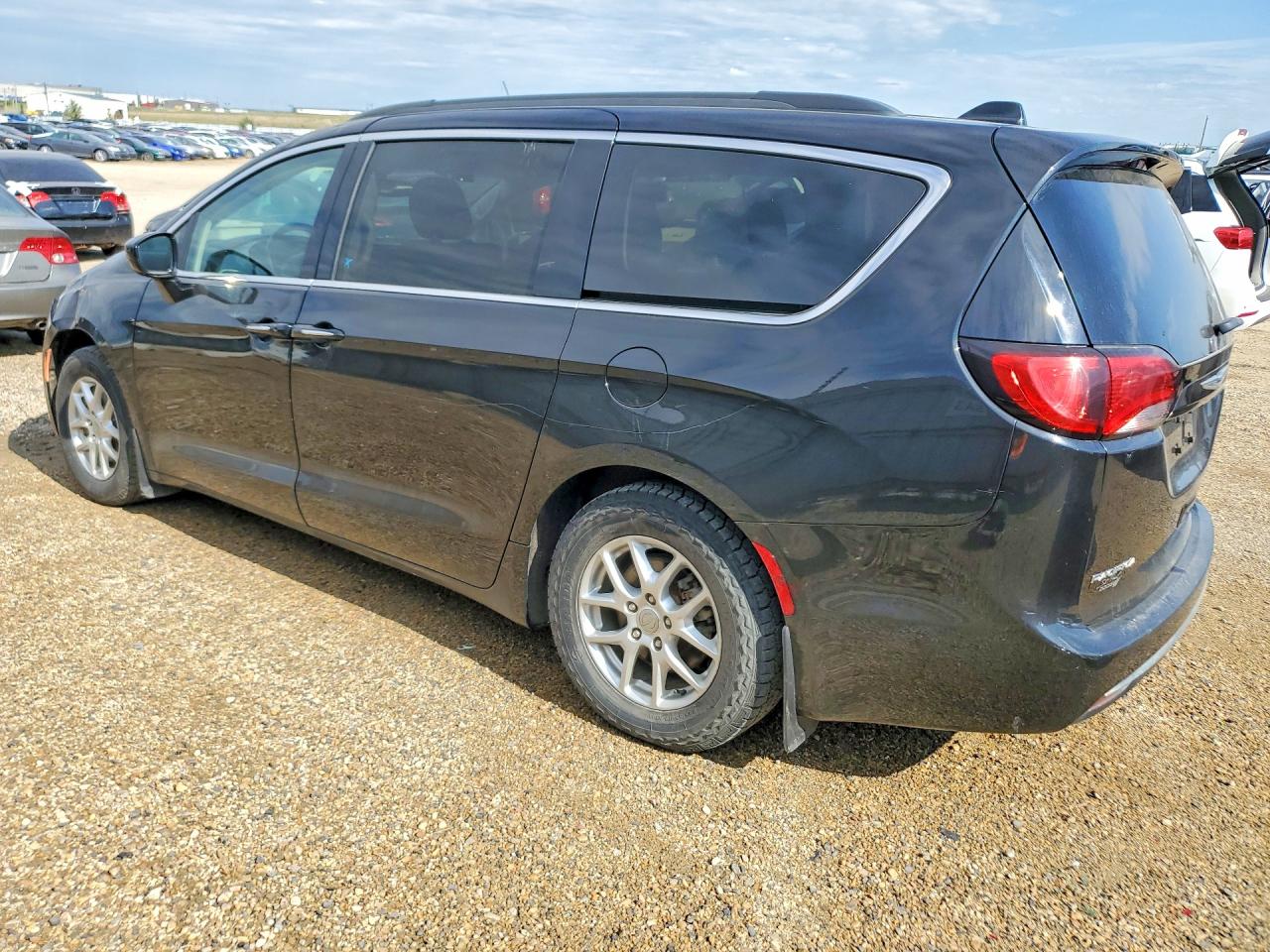 2020 CHRYSLER PACIFICA TOURING — снимка 2