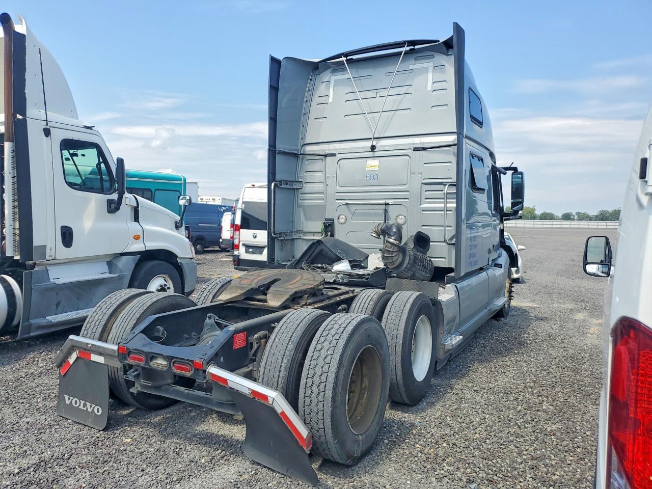 2020 VOLVO VNL — снимка 3
