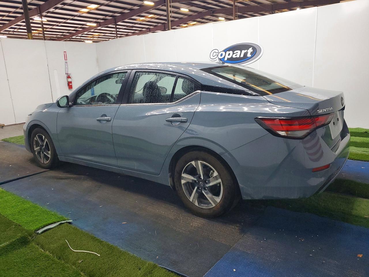 2024 NISSAN SENTRA SV — снимка 2