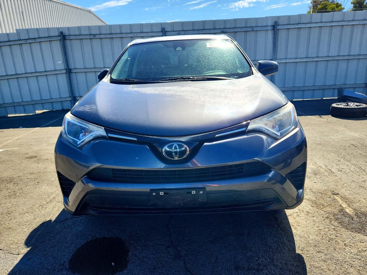 2018 TOYOTA RAV4 LE — снимка 5