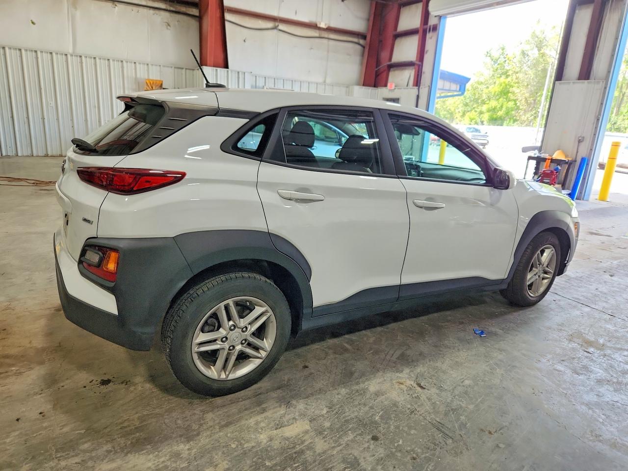 2021 HYUNDAI KONA SE — снимка 3