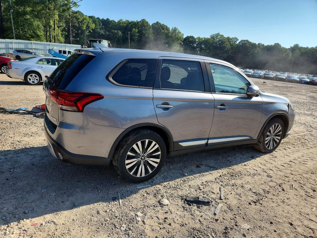 2019 MITSUBISHI OUTLANDER SE — снимка 3
