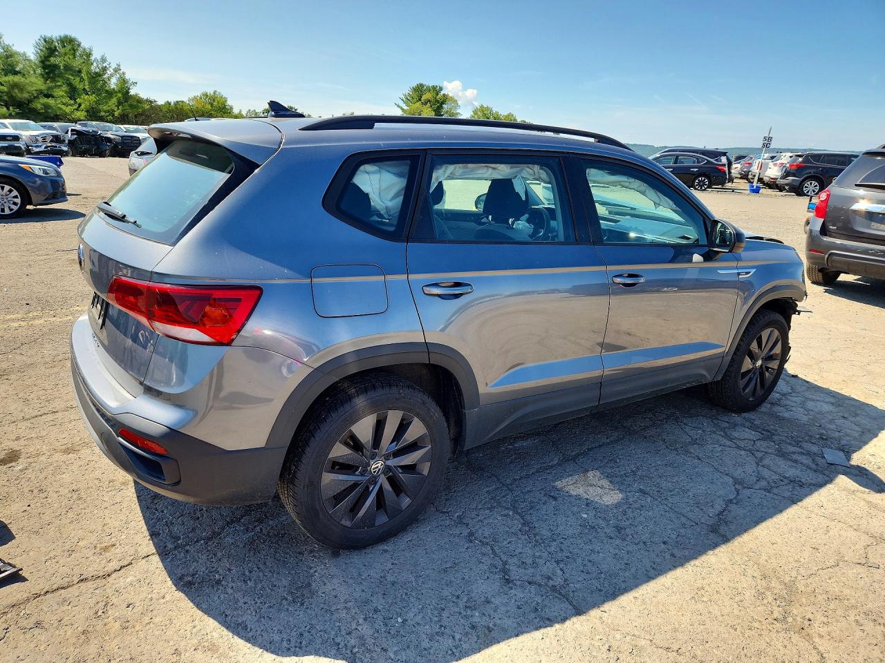 2024 VOLKSWAGEN TAOS S — снимка 3