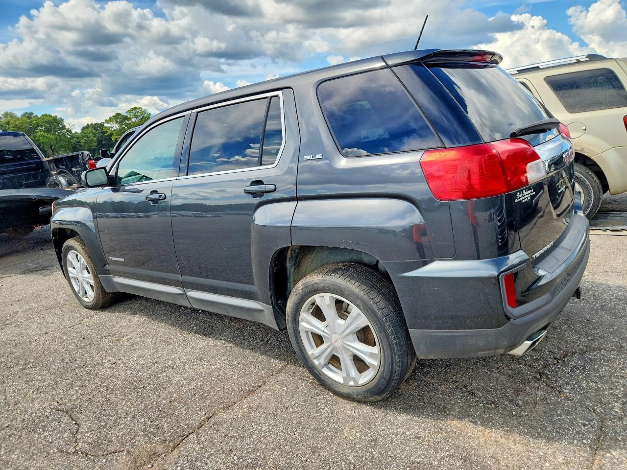 2017 GMC TERRAIN SLE — снимка 2