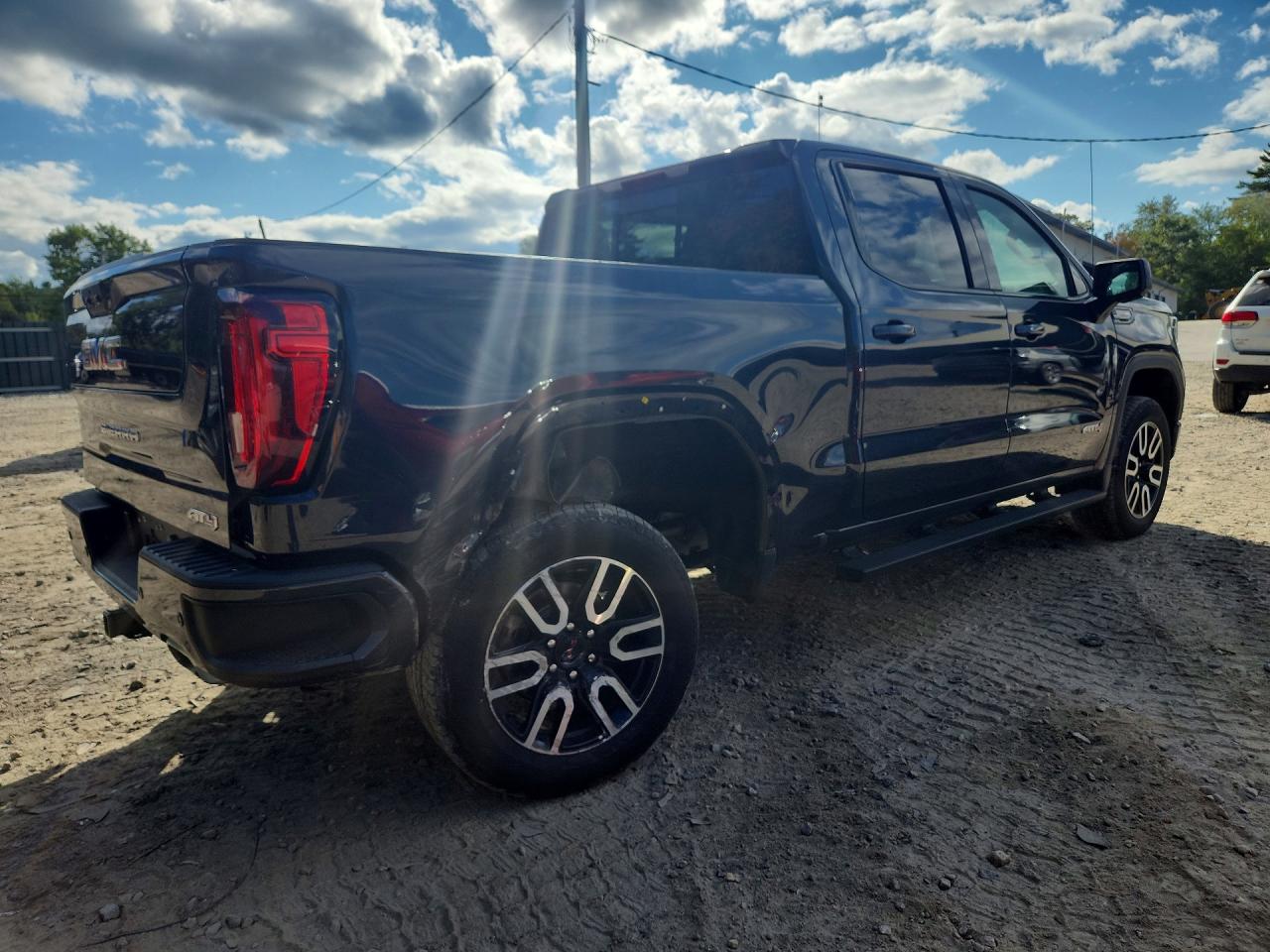 2022 GMC SIERRA K1500 AT4 — снимка 3