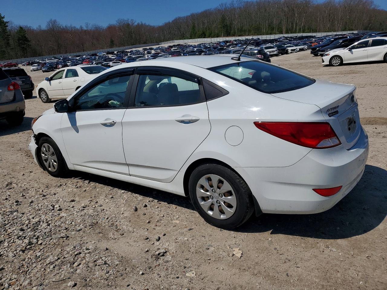 2016 HYUNDAI ACCENT SE — снимка 2