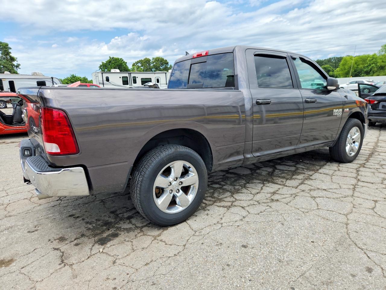 2019 RAM 1500 CLASSIC SLT — снимка 3