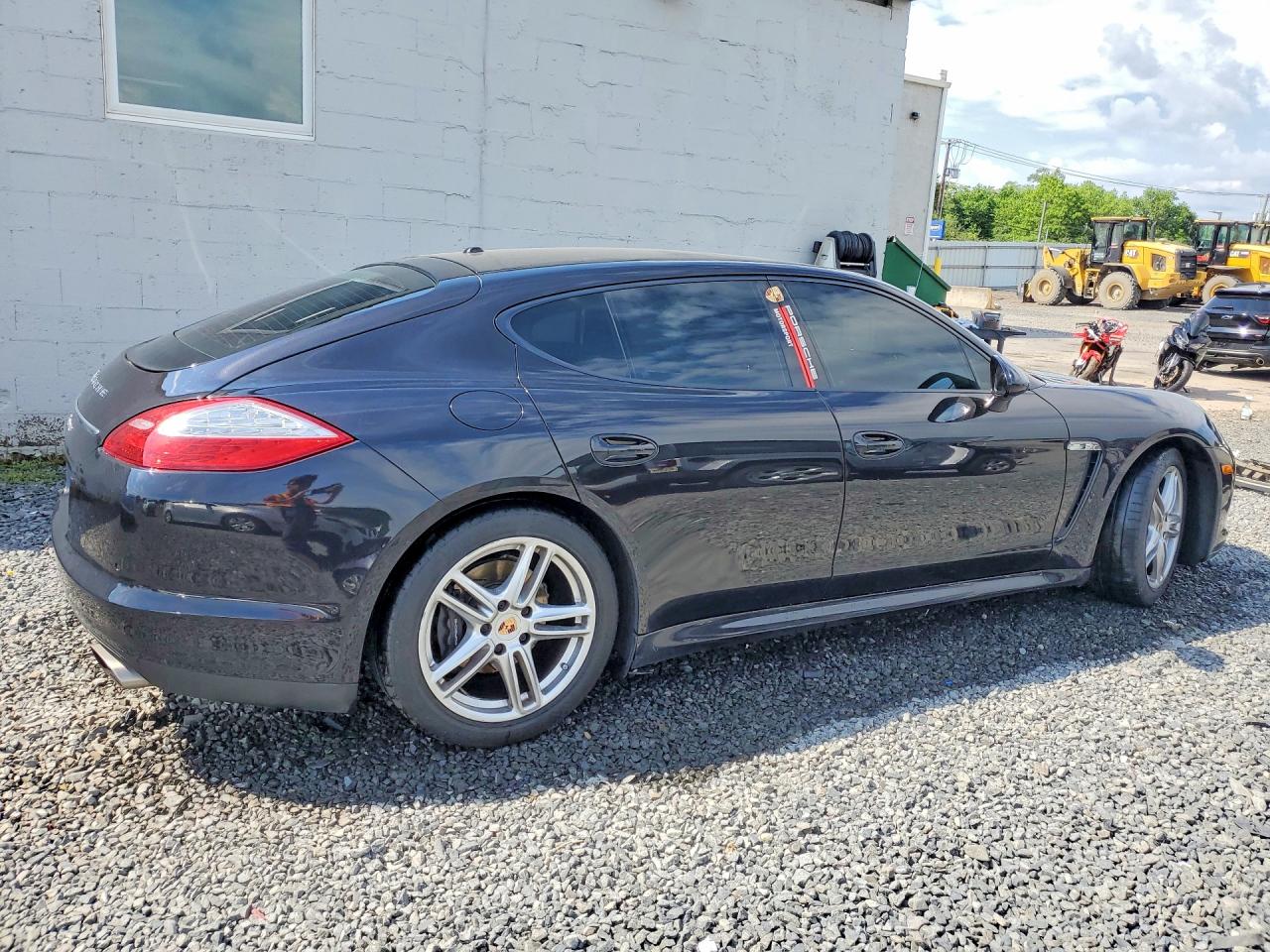 2013 PORSCHE PANAMERA 2 — снимка 3