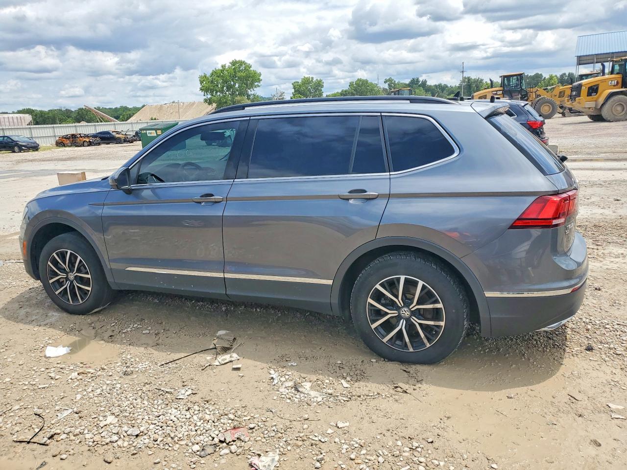 2021 VOLKSWAGEN TIGUAN — снимка 2
