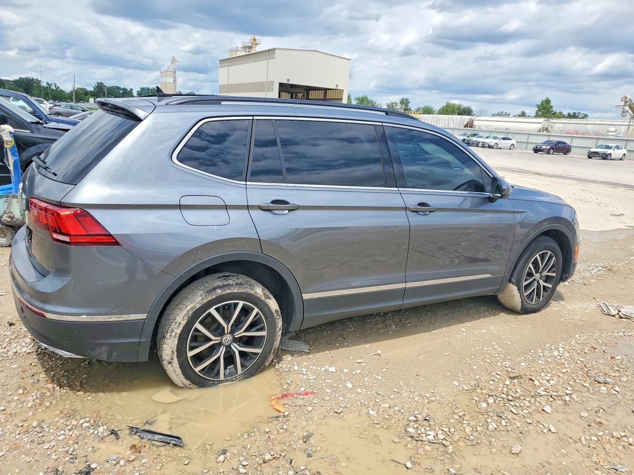 2021 VOLKSWAGEN TIGUAN — снимка 3