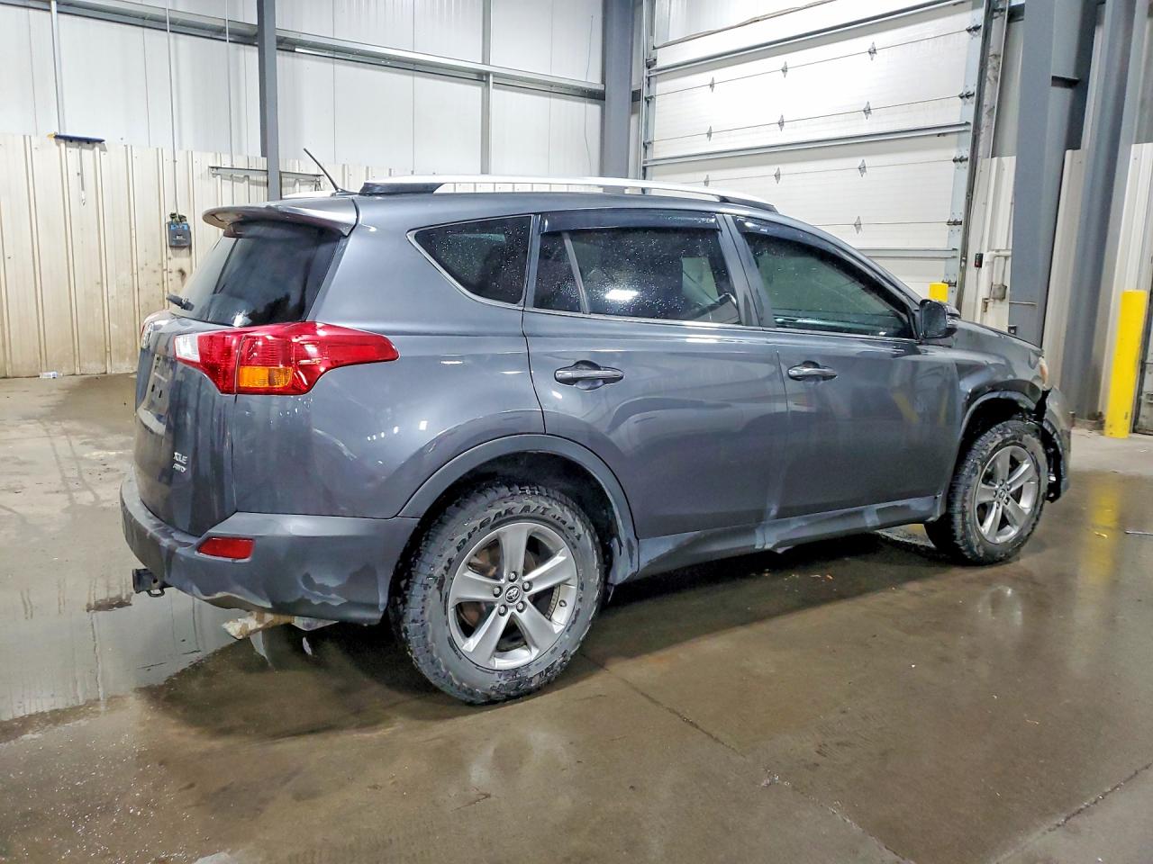 2015 TOYOTA RAV4 XLE — снимка 3