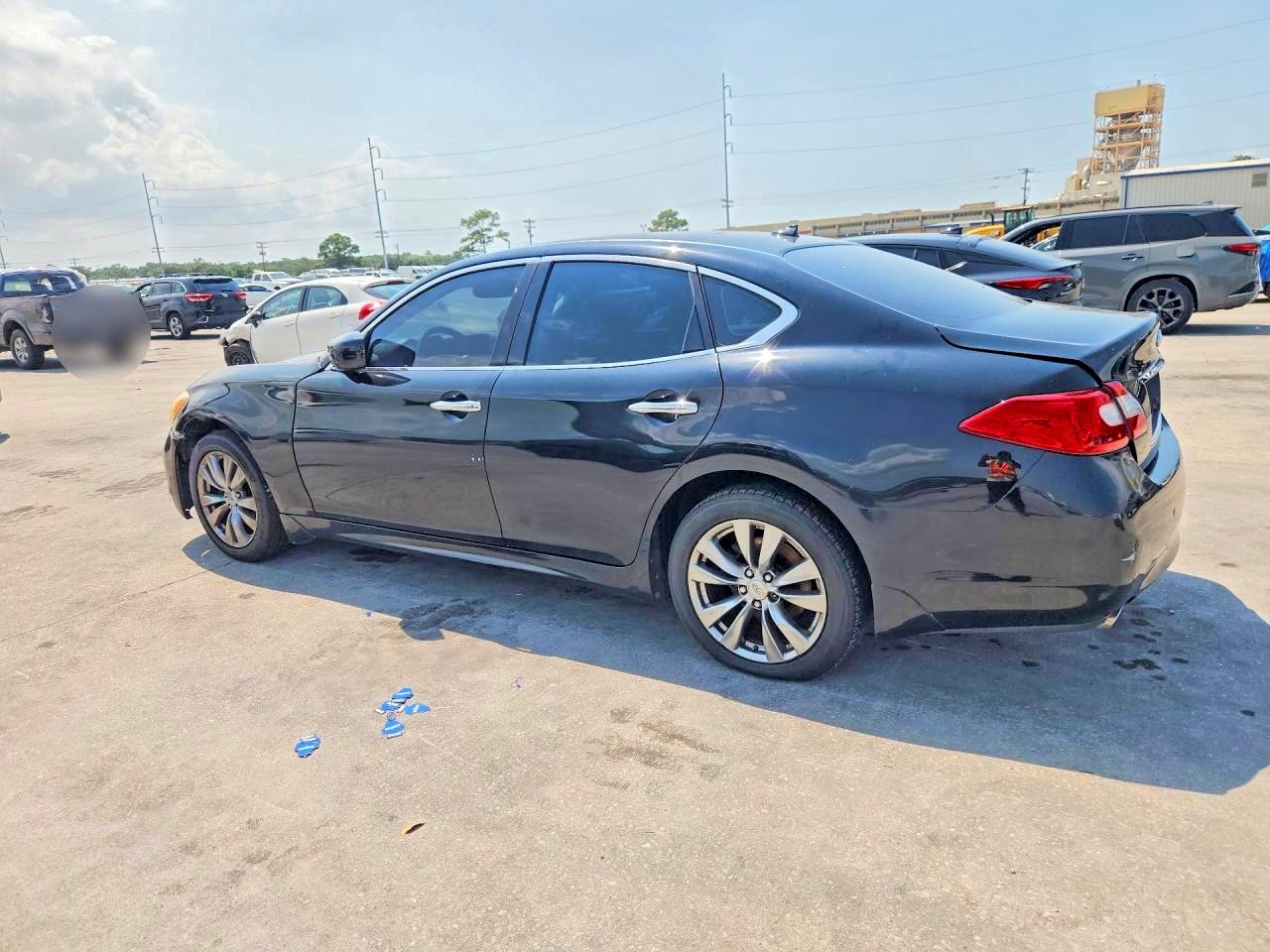 2014 INFINITI Q70 3.7 — снимка 2