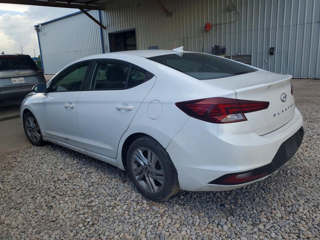 2020 HYUNDAI ELANTRA SEL — снимка 2