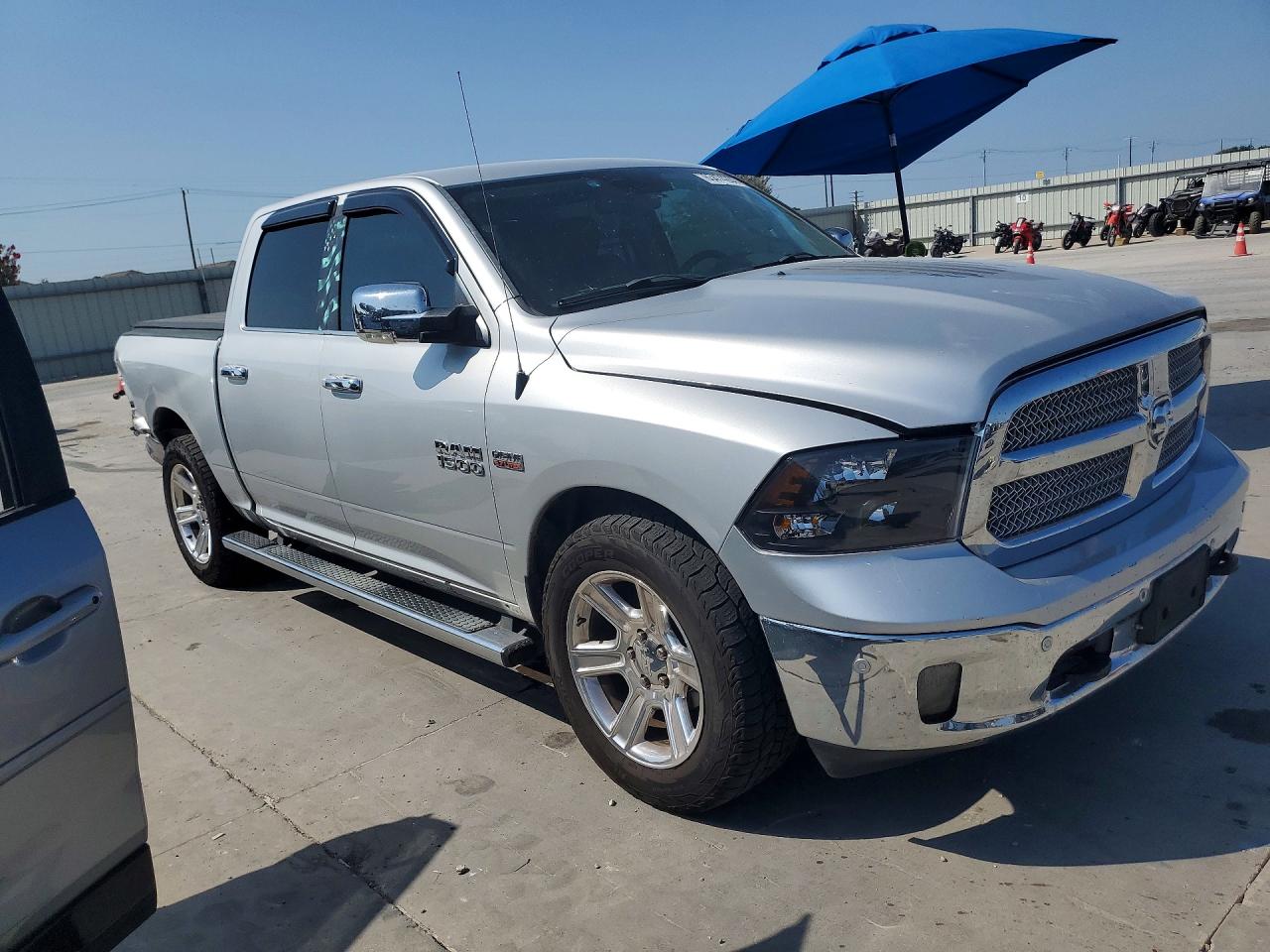 2017 RAM 1500 SLT — снимка 4