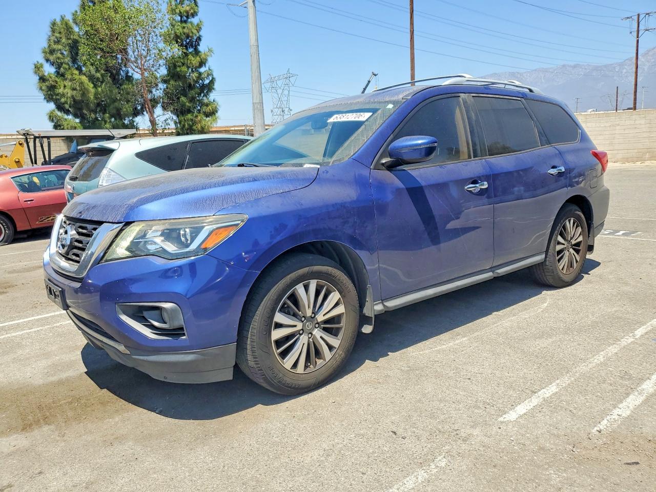 2017 NISSAN PATHFINDER SV