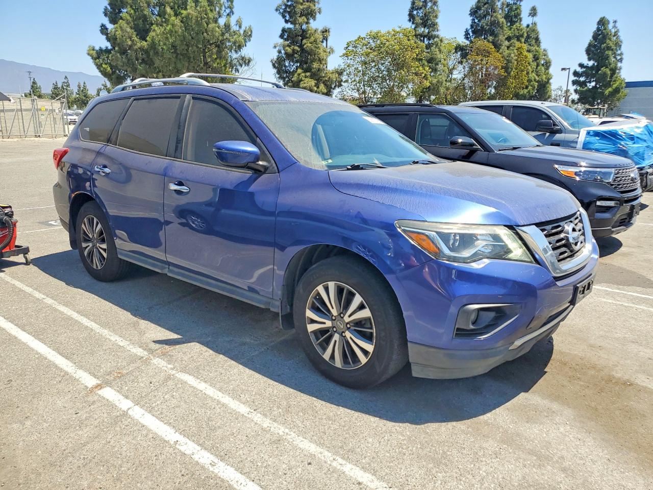 2017 NISSAN PATHFINDER SV — снимка 4