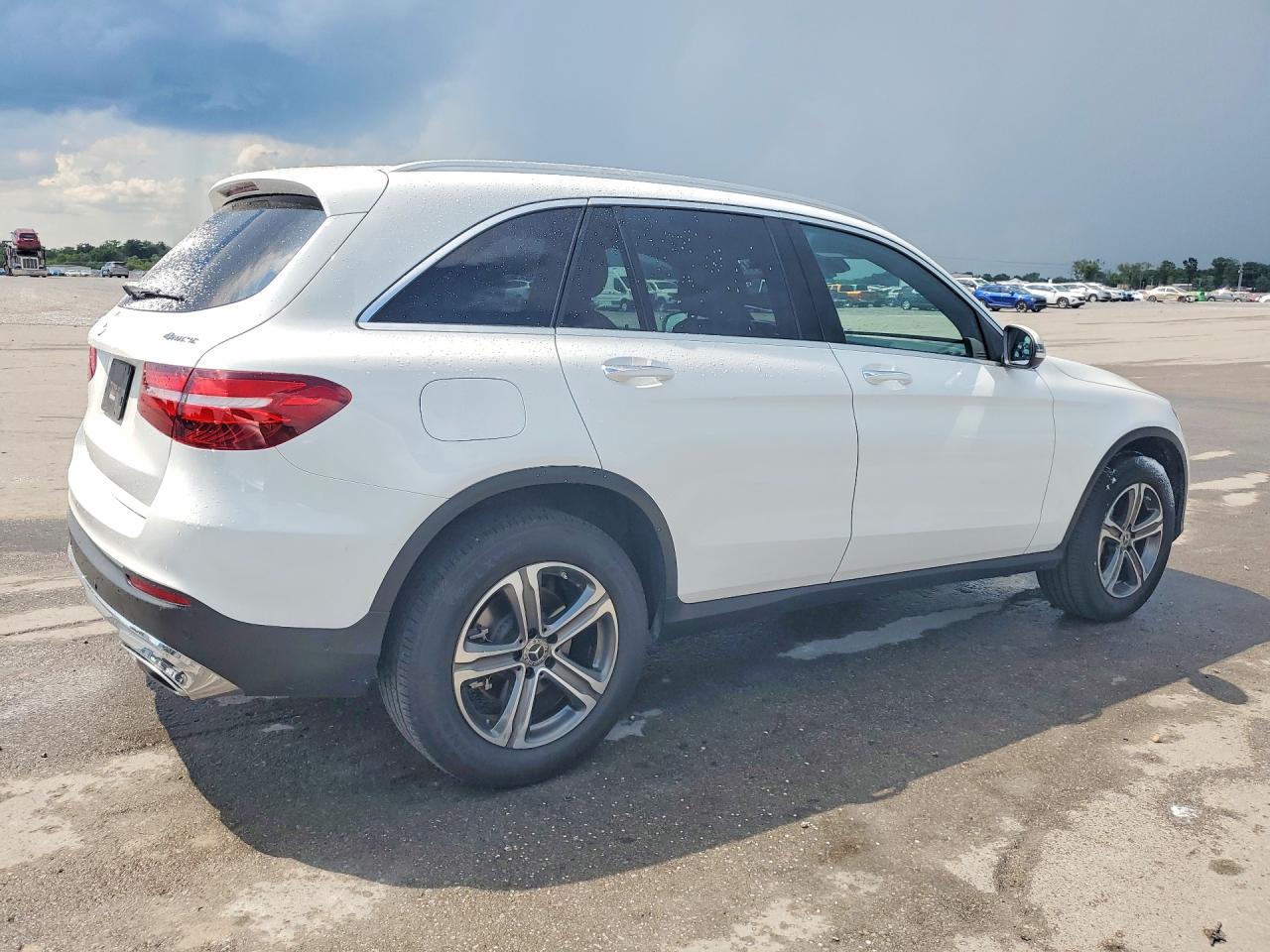 2017 MERCEDES-BENZ GLC 300 4MATIC — снимка 3