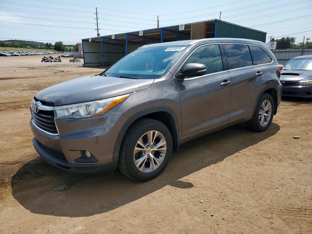 2015 TOYOTA HIGHLANDER XLE