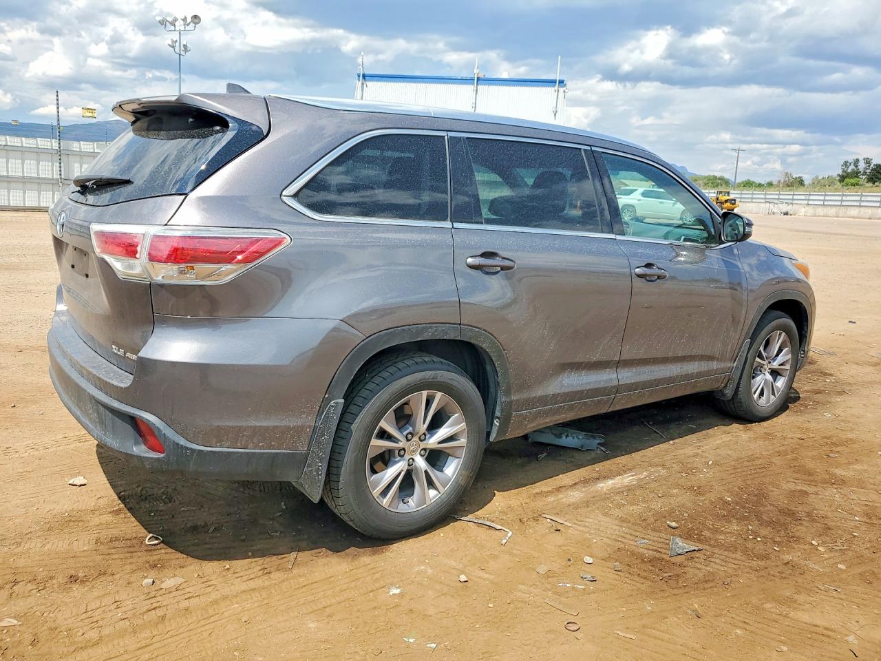 2015 TOYOTA HIGHLANDER XLE — снимка 3