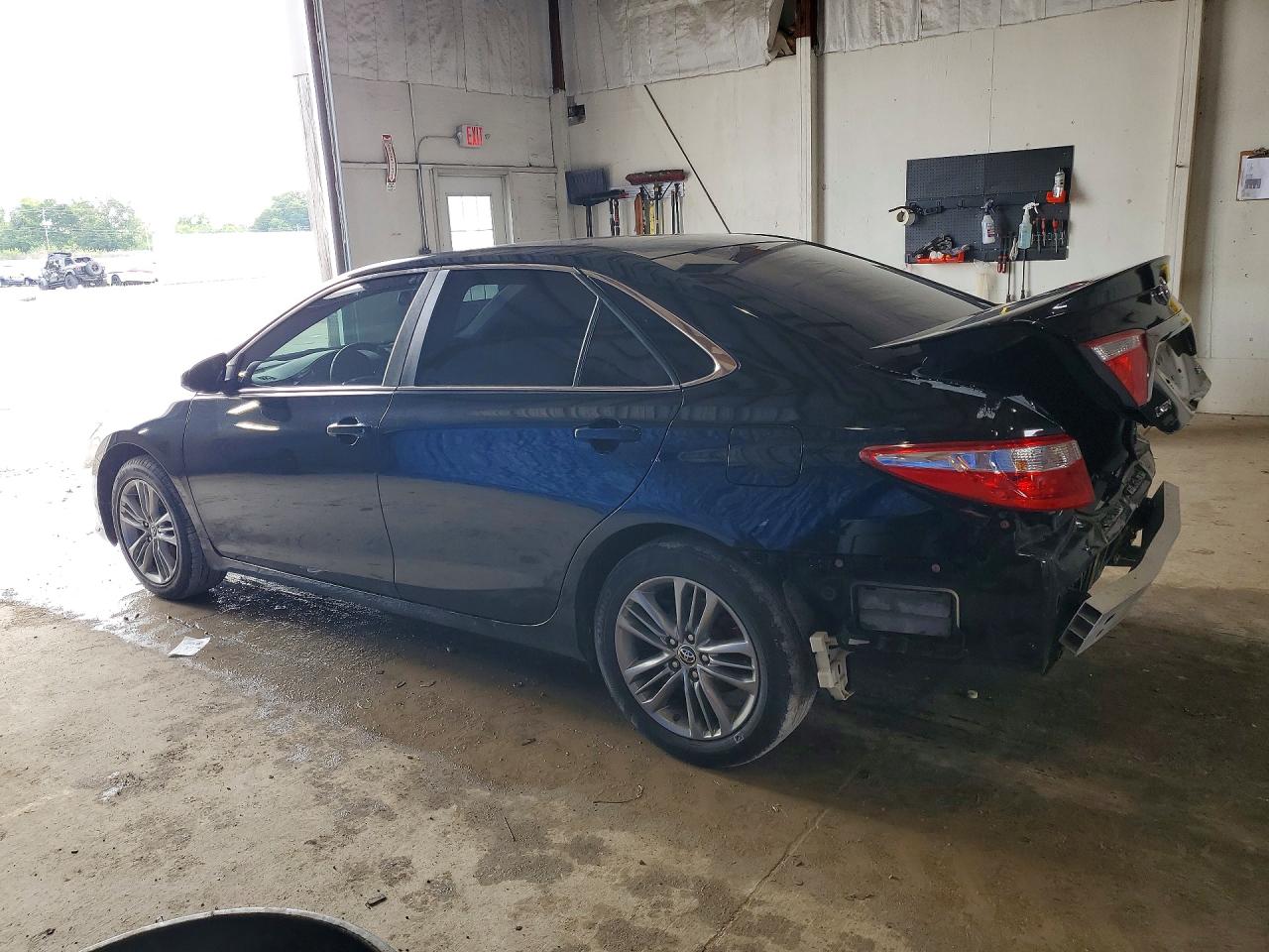 2015 TOYOTA CAMRY SE — снимка 2