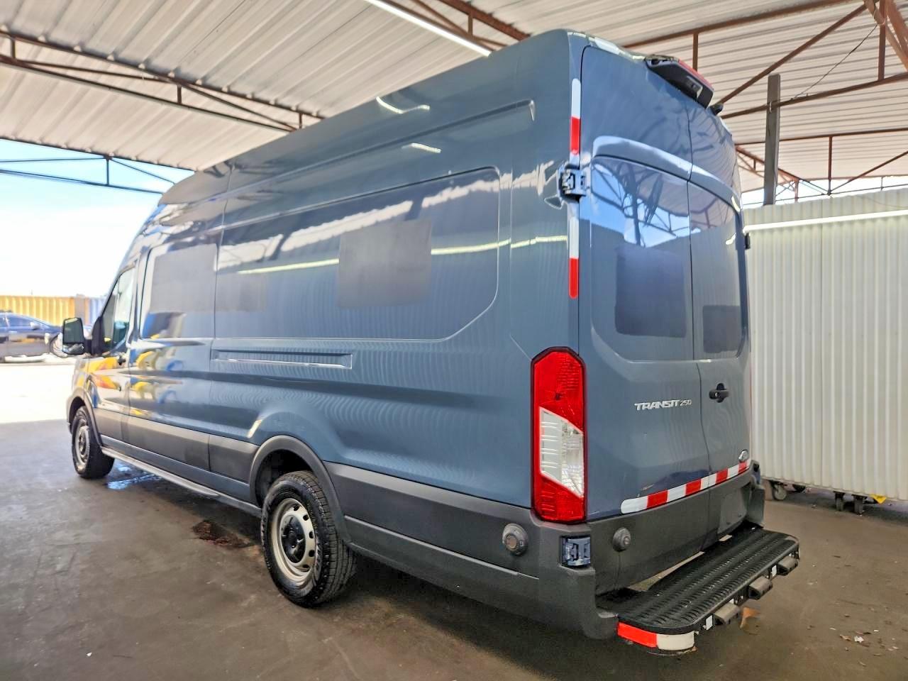 2020 FORD TRANSIT T-250 — снимка 2