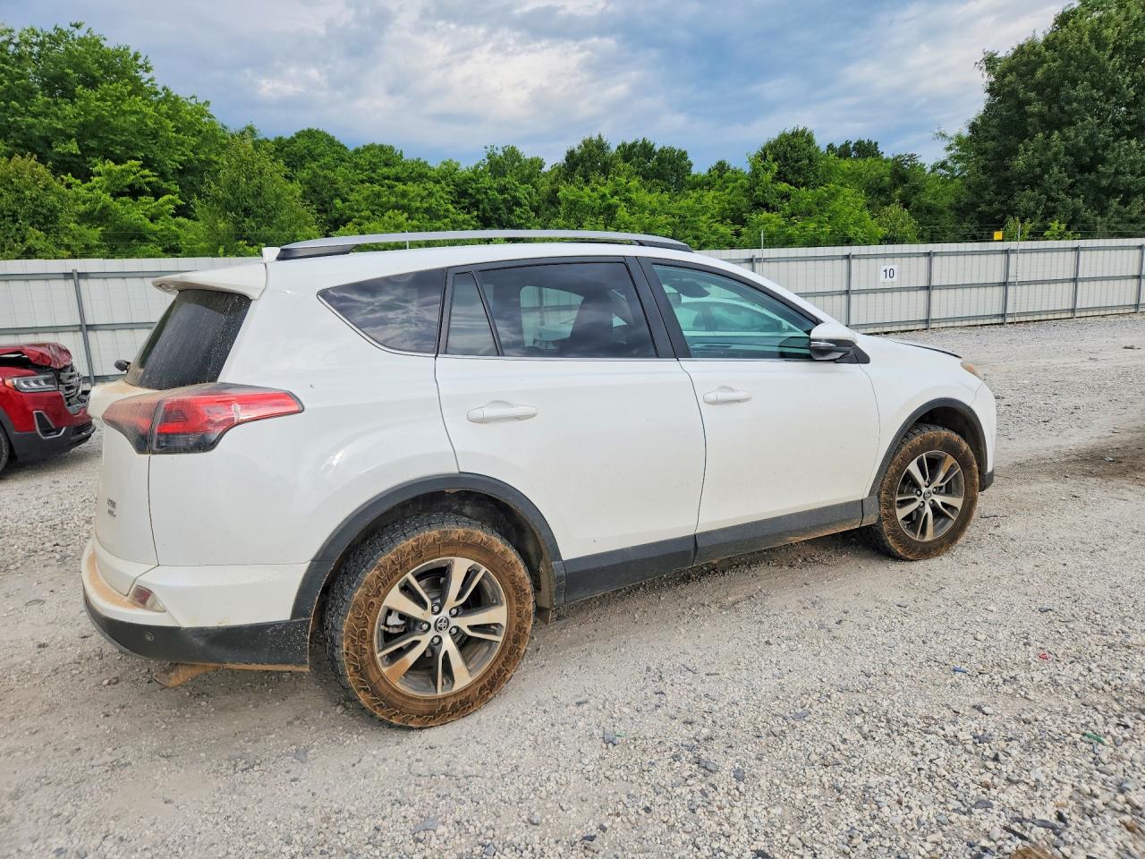 2017 TOYOTA RAV4 XLE — снимка 3