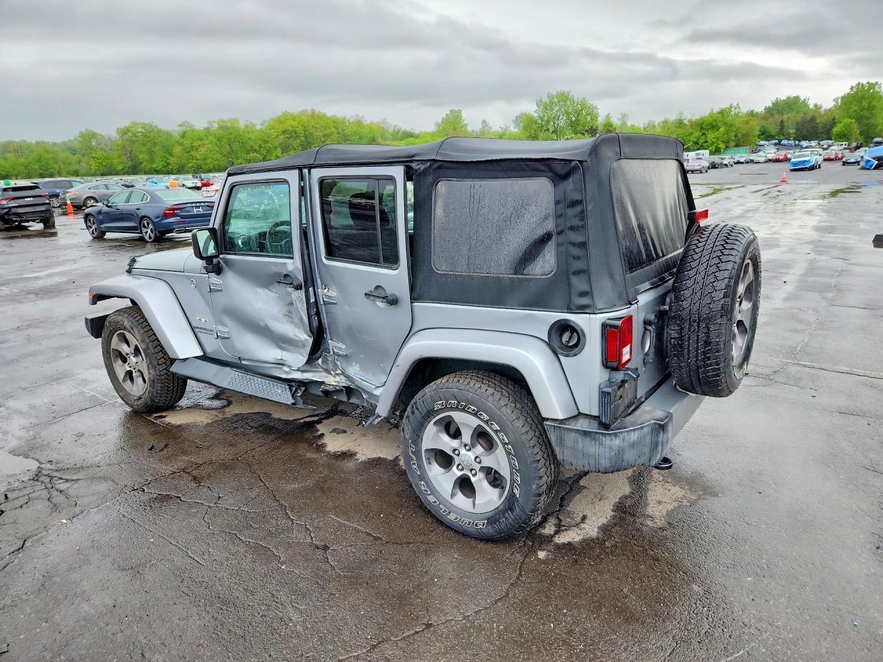 2016 JEEP WRANGLER UNLIMITED SAHARA — снимка 2