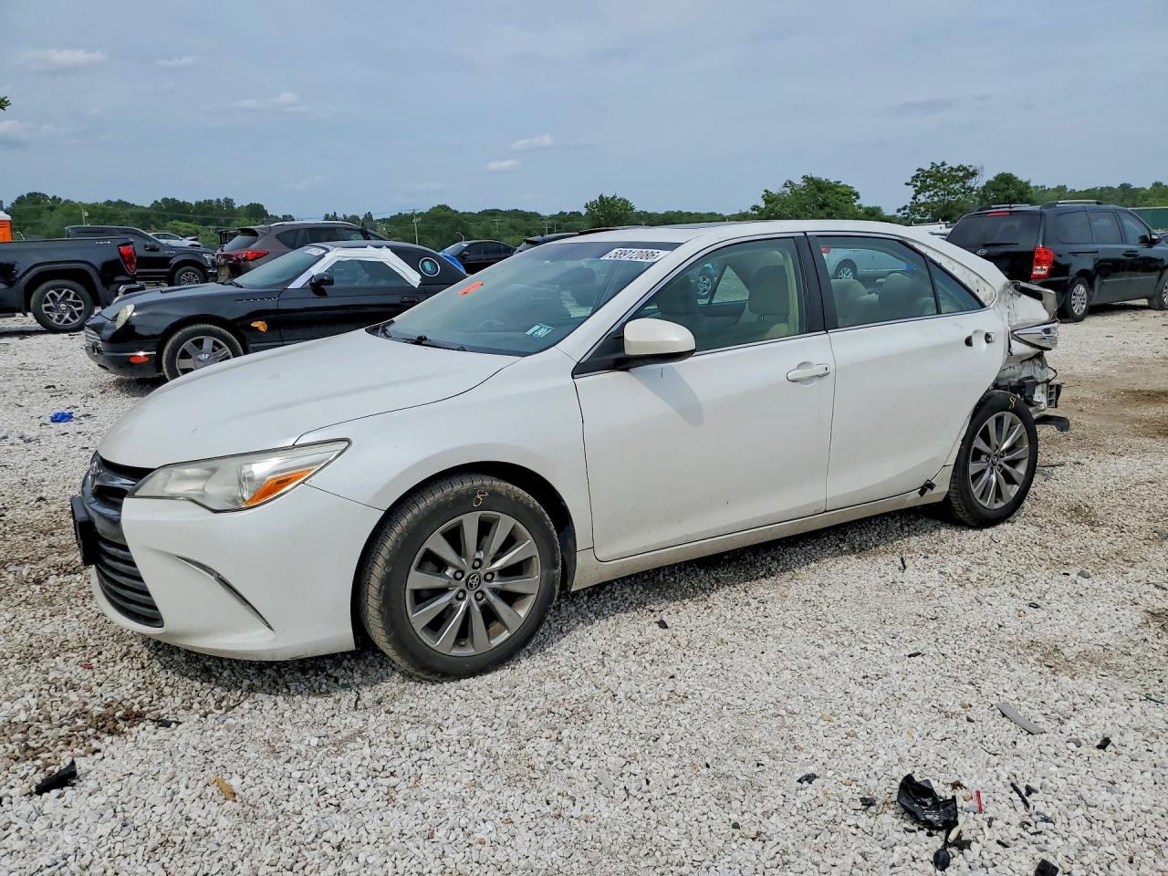 2017 TOYOTA CAMRY XLE