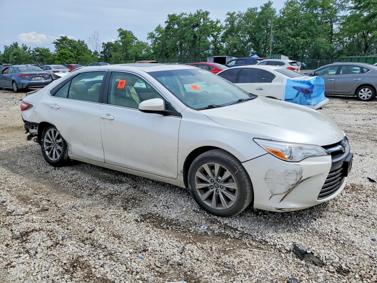 2017 TOYOTA CAMRY XLE — снимка 4