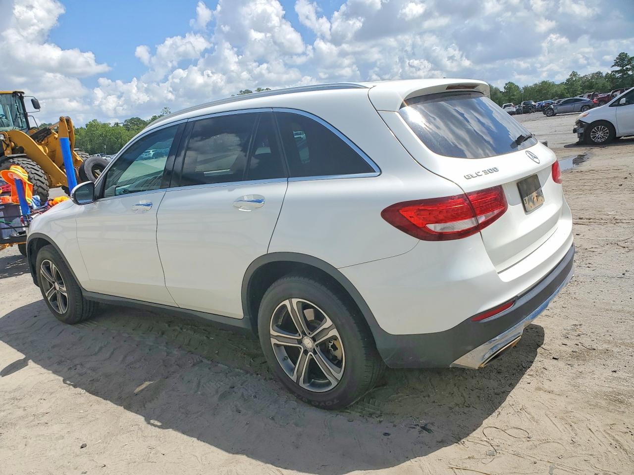 2017 MERCEDES-BENZ GLC 300 — снимка 2