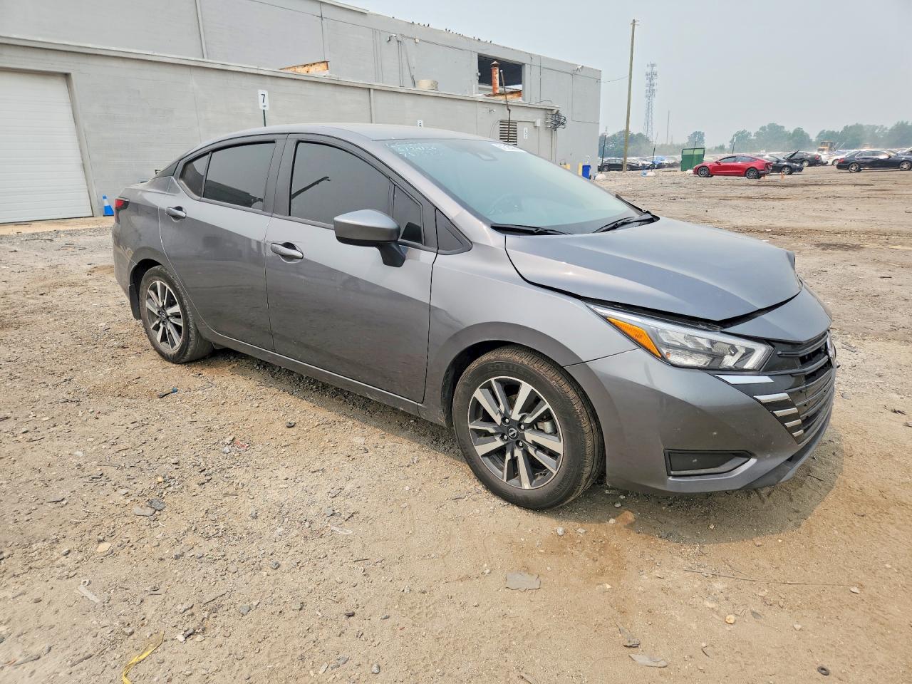 2025 NISSAN VERSA SV — снимка 4
