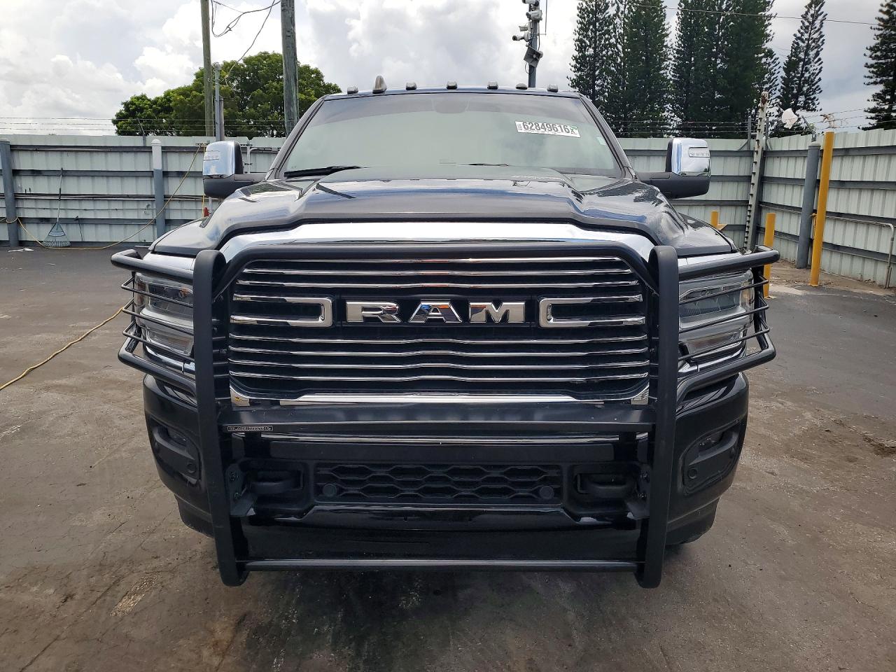 2024 RAM 3500 LARAMIE — снимка 5